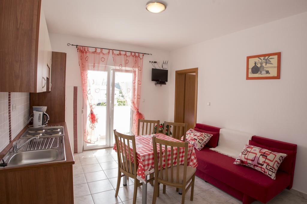 Apartments Simona โลปาร์ ห้อง รูปภาพ